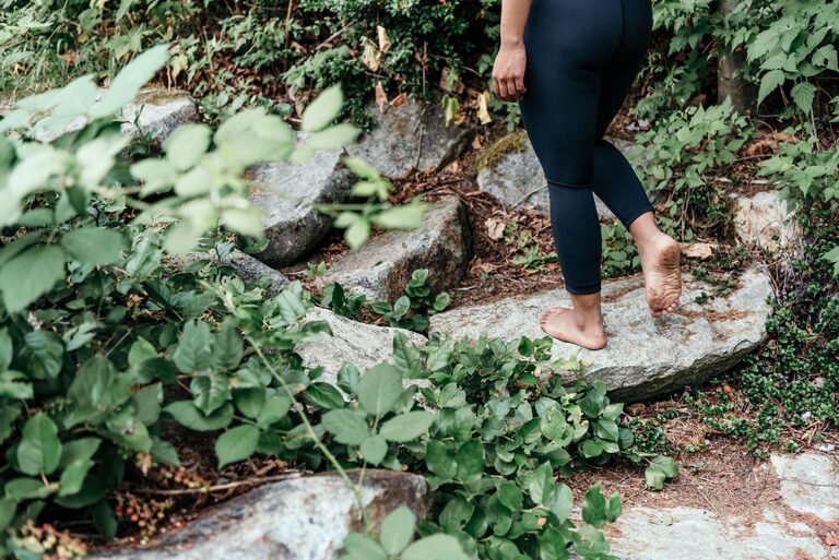 Beginner Guide to Mindful Walking: Step into Presence and Peace